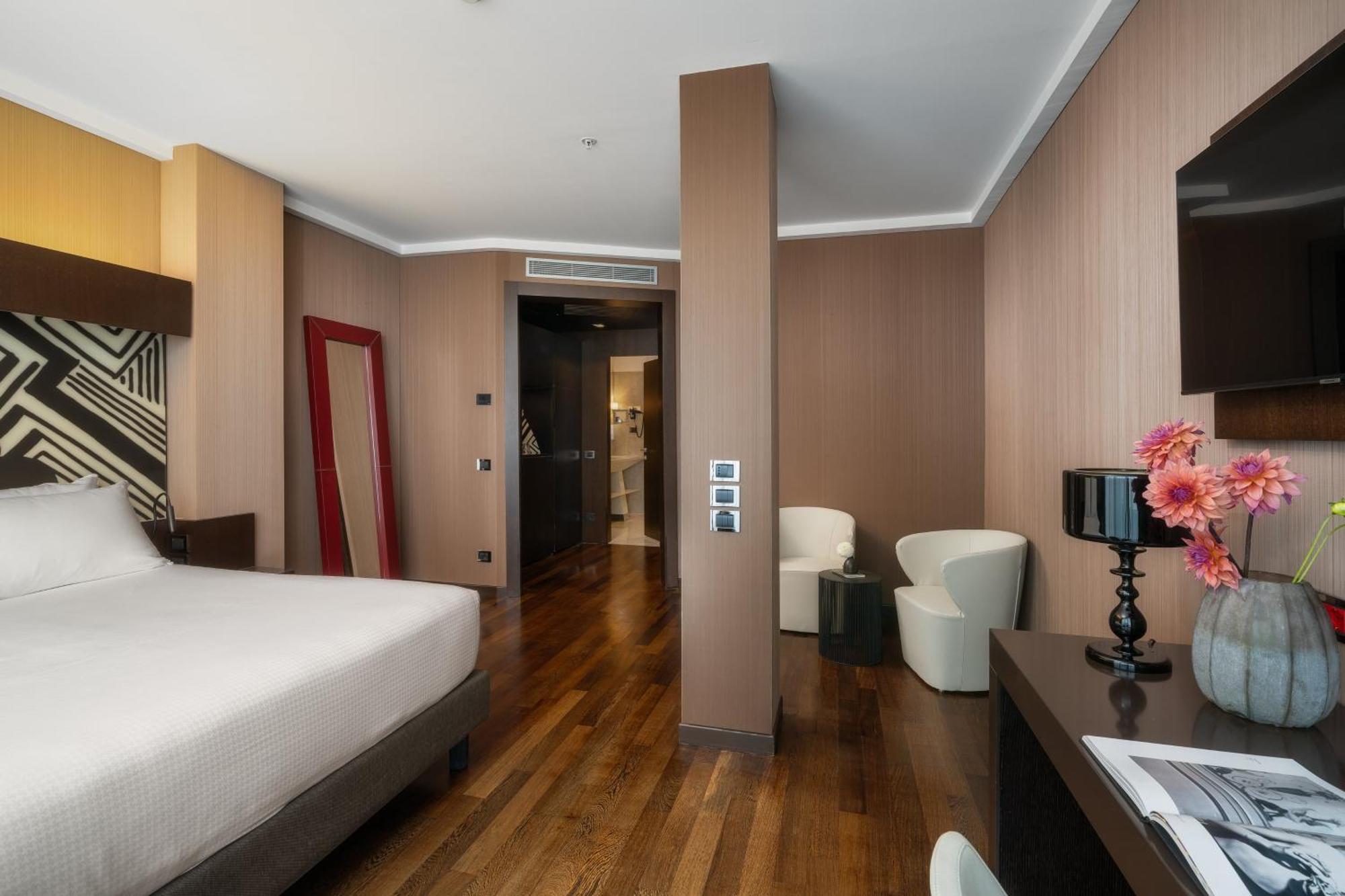 Crowne Plaza Milan City By Ihg Esterno foto