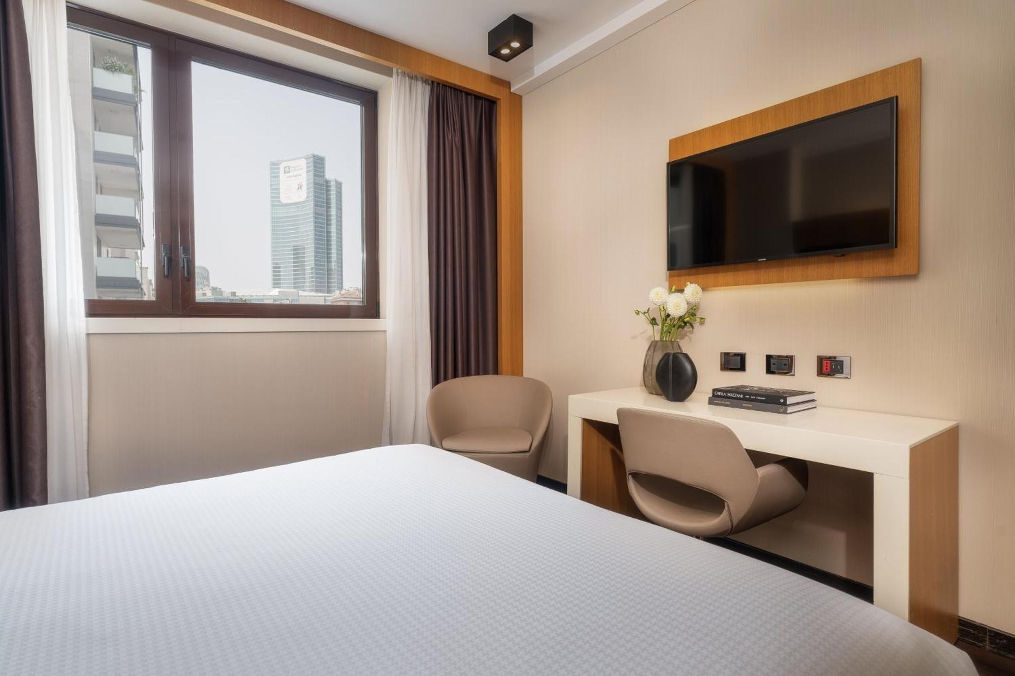 Crowne Plaza Milan City By Ihg Esterno foto