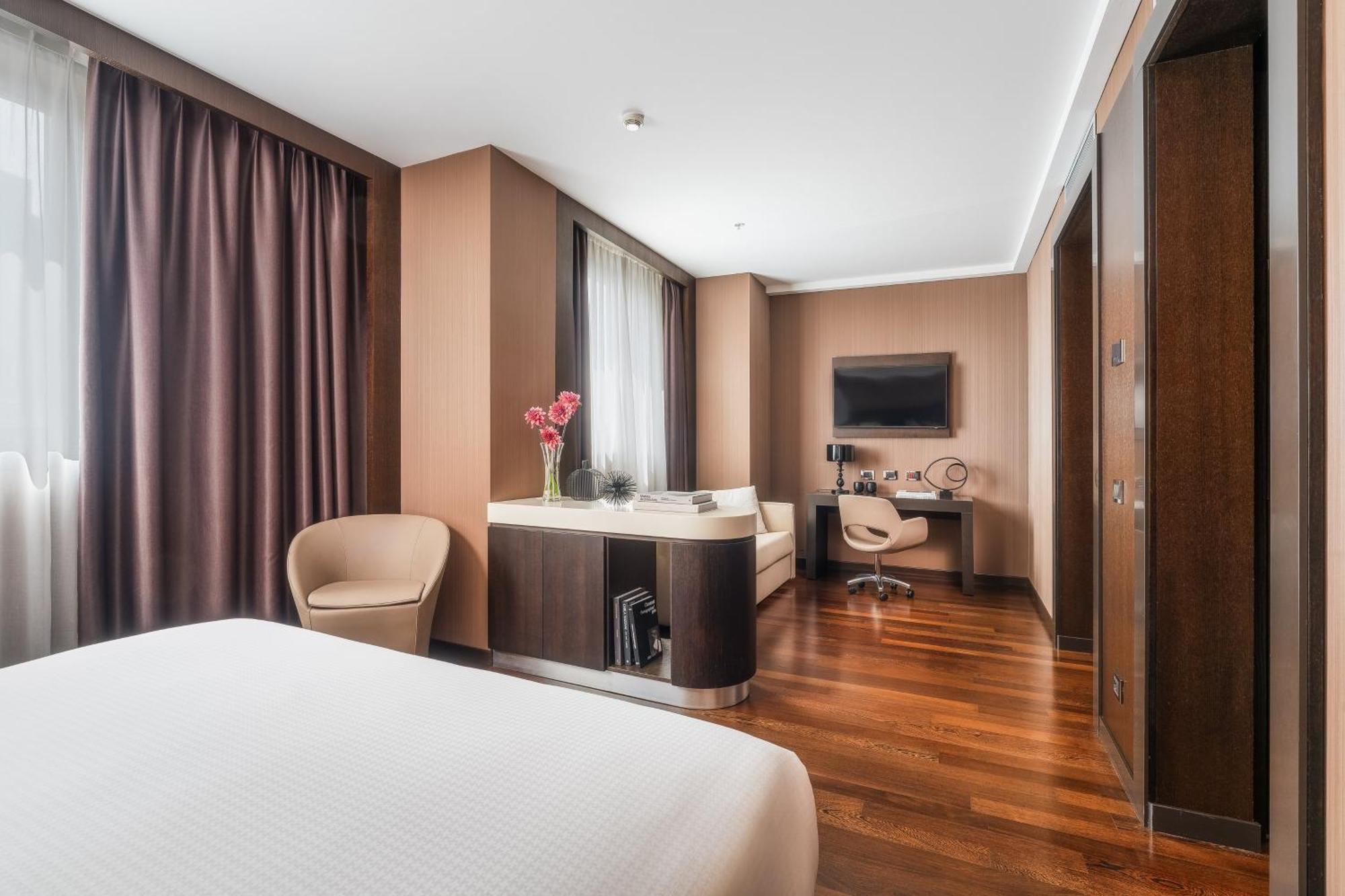 Crowne Plaza Milan City By Ihg Esterno foto
