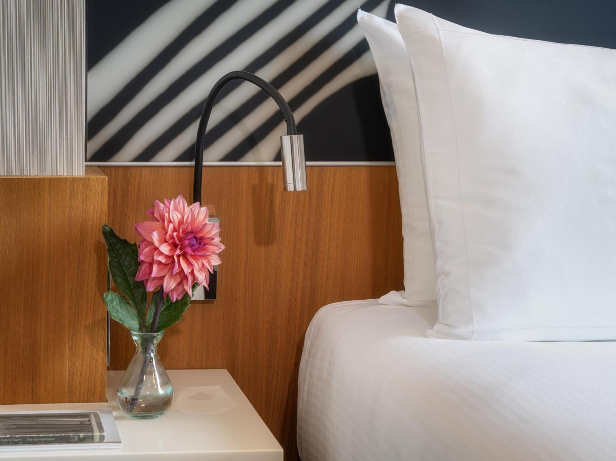 Crowne Plaza Milan City By Ihg Esterno foto